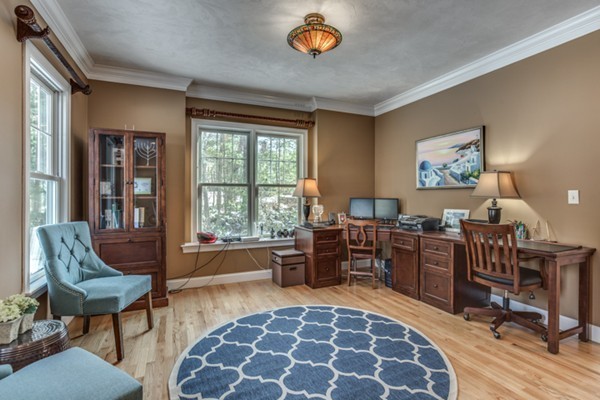 41 Dunelm Road Bedford, MA 01730 - Photo 6 of 26 Gallery Image 6