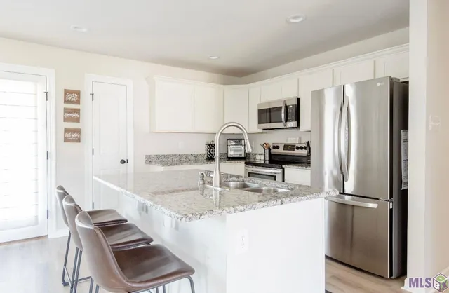 $1,950 | Undisclosed Address, Denham Springs, LA 70726