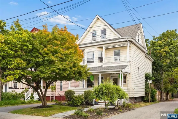 $849,000 | 41 North Willow Street, Montclair, NJ 07042