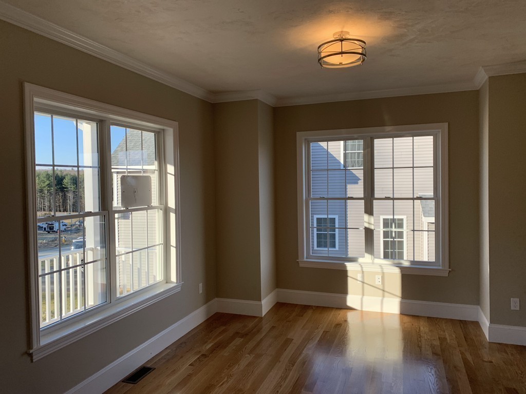 15 Jordan Road Holden, MA 01520 - Photo 8 of 20 Gallery Image 8