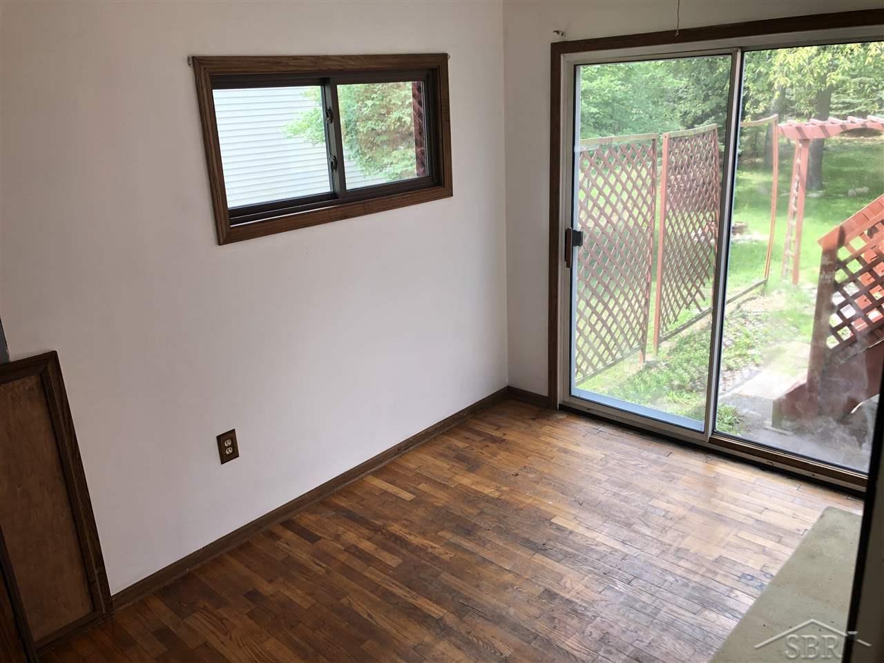 2291 Oak Road Pinconning, MI 48650 - Photo 8 of 14