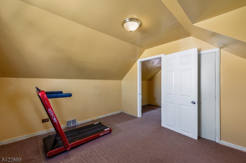 1302 Bower Street Linden, NJ 07036 - Photo 12 of 20