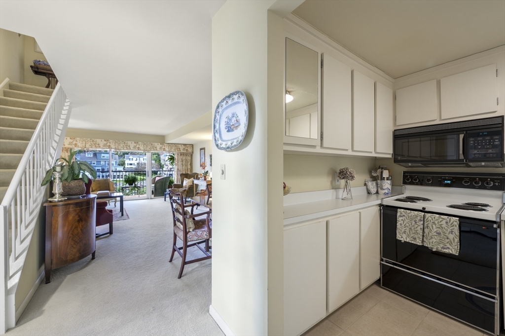 9 Skinner's Path, Unit 9 Marblehead, MA 01945 - Photo 10 of 25