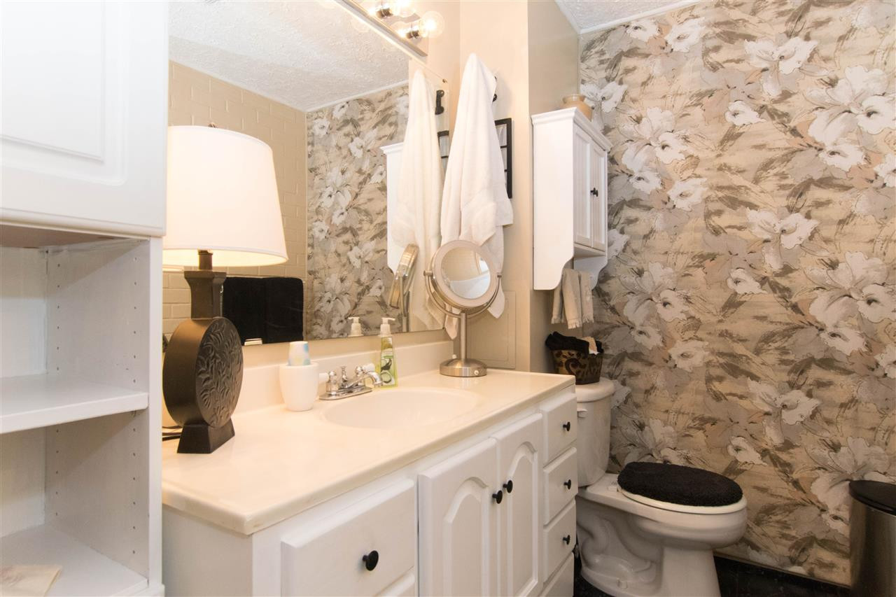 4708 Rampart Street Raleigh, NC 27609 - Photo 15 of 25 Powder Room