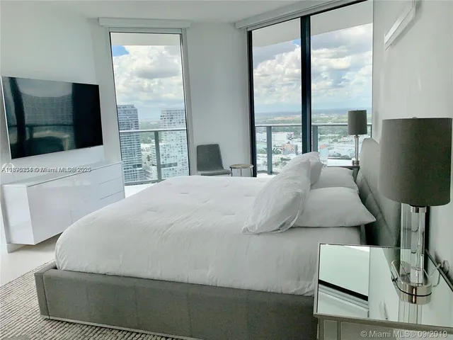$5,100 | 501 Northeast 31st Street, Unit 3010, Miami, FL 33137