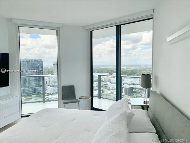 $5,100 | 501 Northeast 31st Street, Unit 3010, Miami, FL 33137