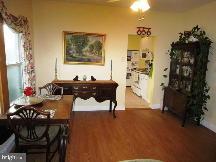 306 Ryanard Road Wallingford, PA 19086 - Photo 5 of 22