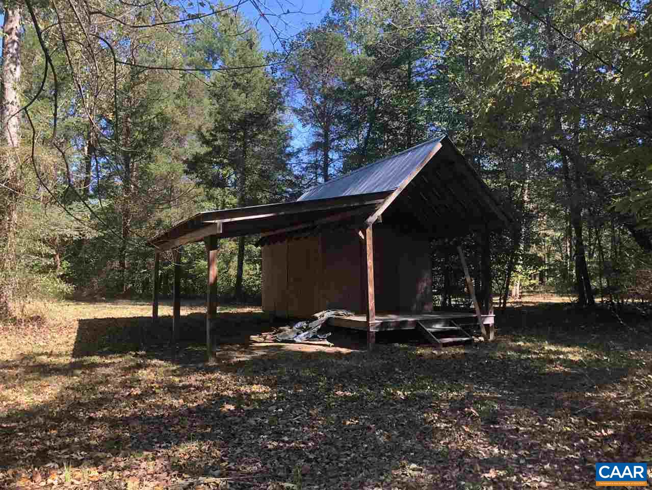 330 Rocky Road Stanardsville, VA 22973 - Photo 4 of 18 a backyard of a house with barbeque oven
