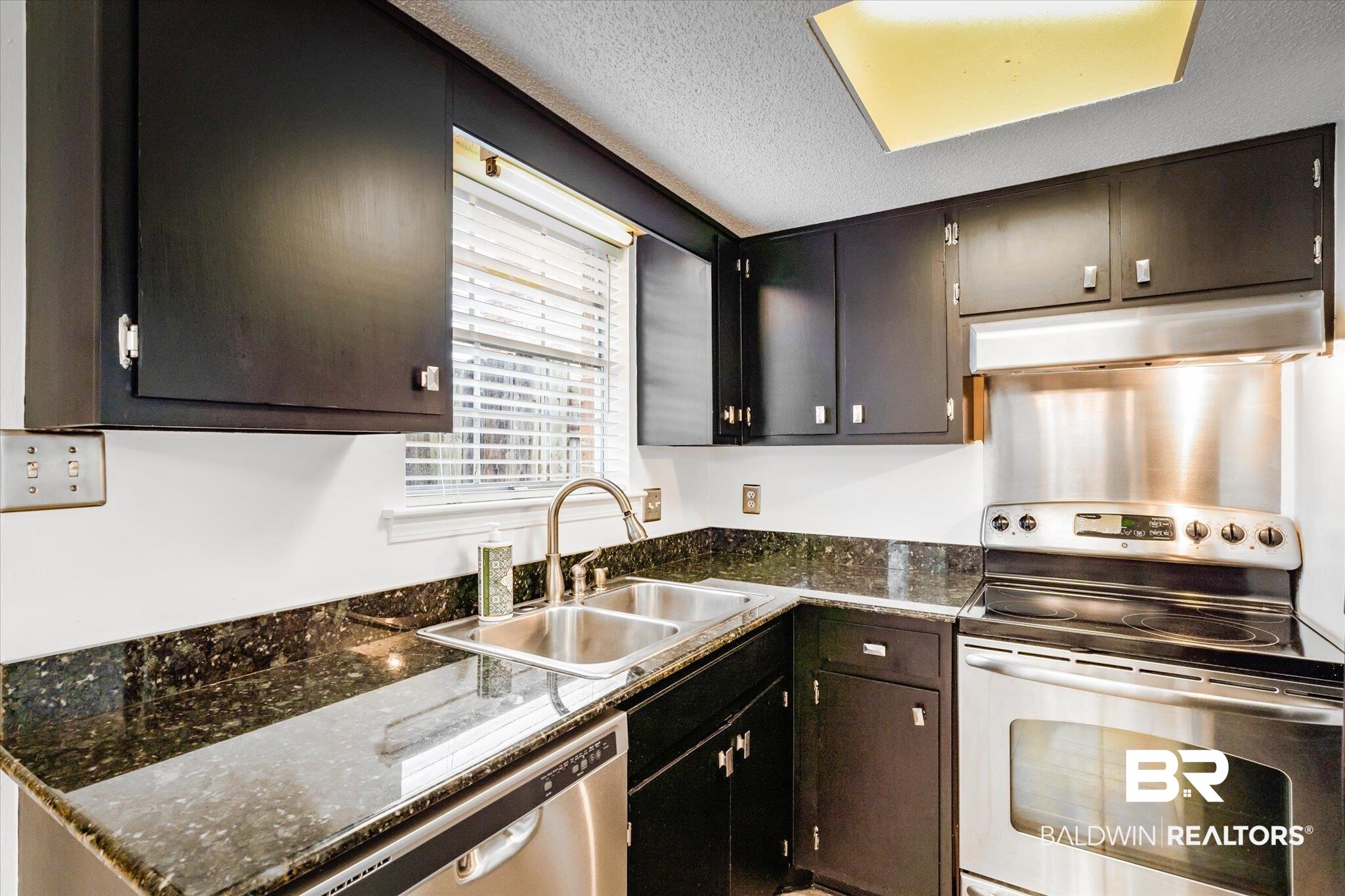 124 Du Rhu Drive, Unit B Mobile, AL 36608 - Photo 11 of 21