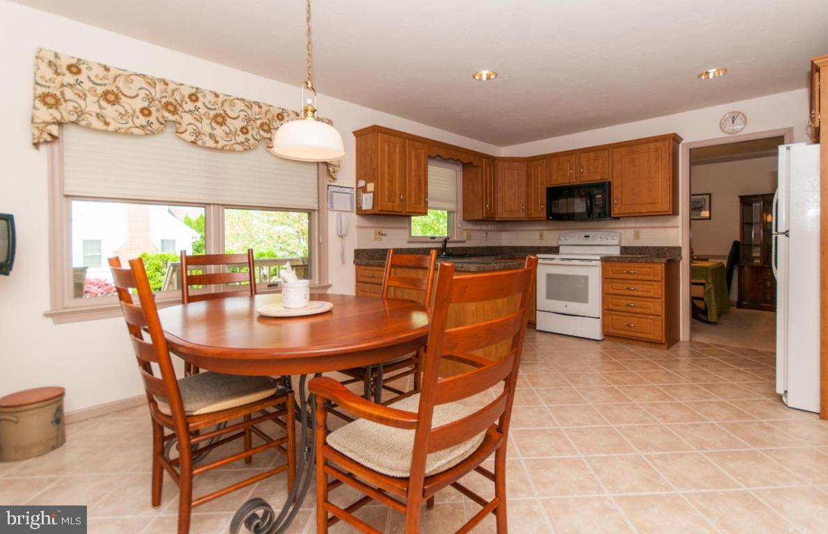 39 School Lane Stevens, PA 17578 - Photo 9 of 28 Gallery Image 9