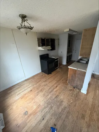 $124,900 | 4980 Grenwich Trail North, Oakdale, MN 55128