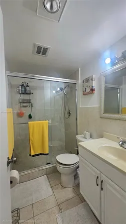 $2,300 | 180 Northeast 12th Avenue, Unit 10E, Hallandale Beach, FL 33009