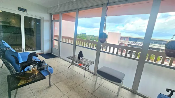 $2,300 | 180 Northeast 12th Avenue, Unit 10E, Hallandale Beach, FL 33009