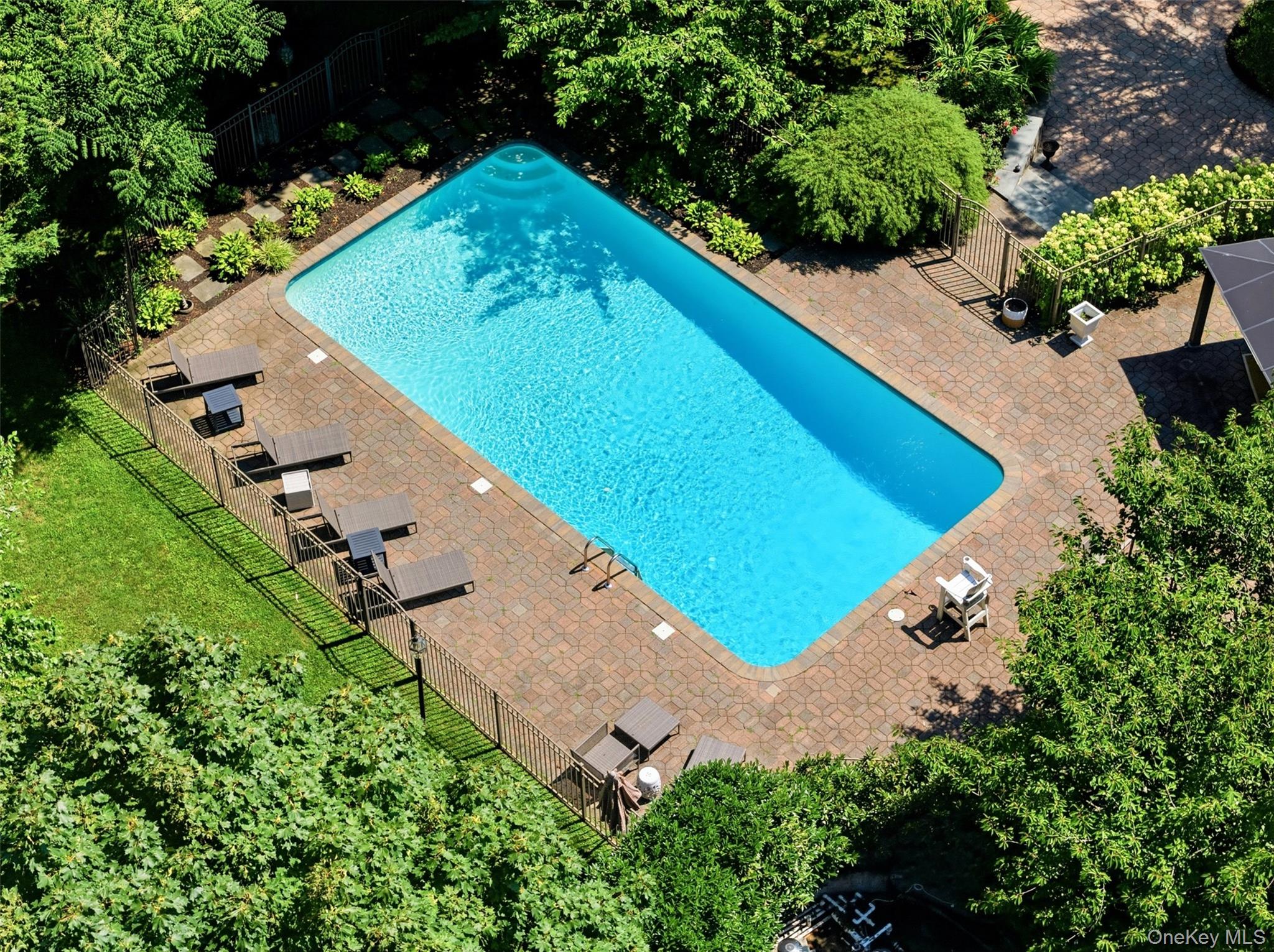 7 Private Road Huntington, NY 11743 - Photo 49 of 49 Gallery Image 49