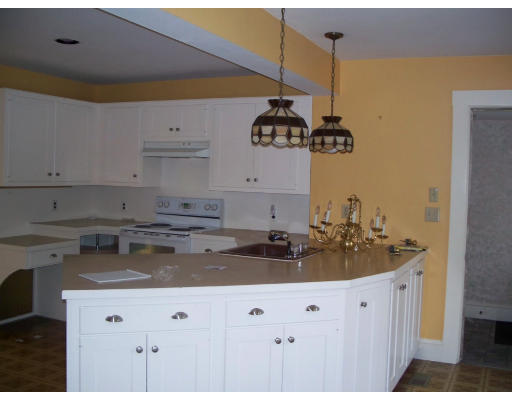 40 Upland Road Concord, MA 01742 - Photo 3 of 5 Gallery Image 3