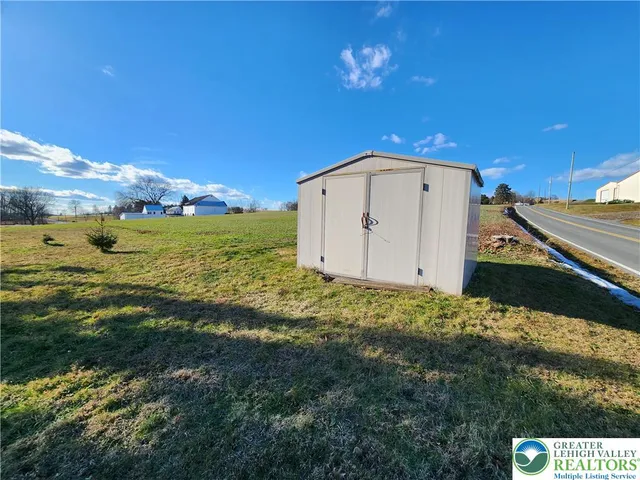 $1,800 | 5409 Railroad Road, Germansville, PA 18053