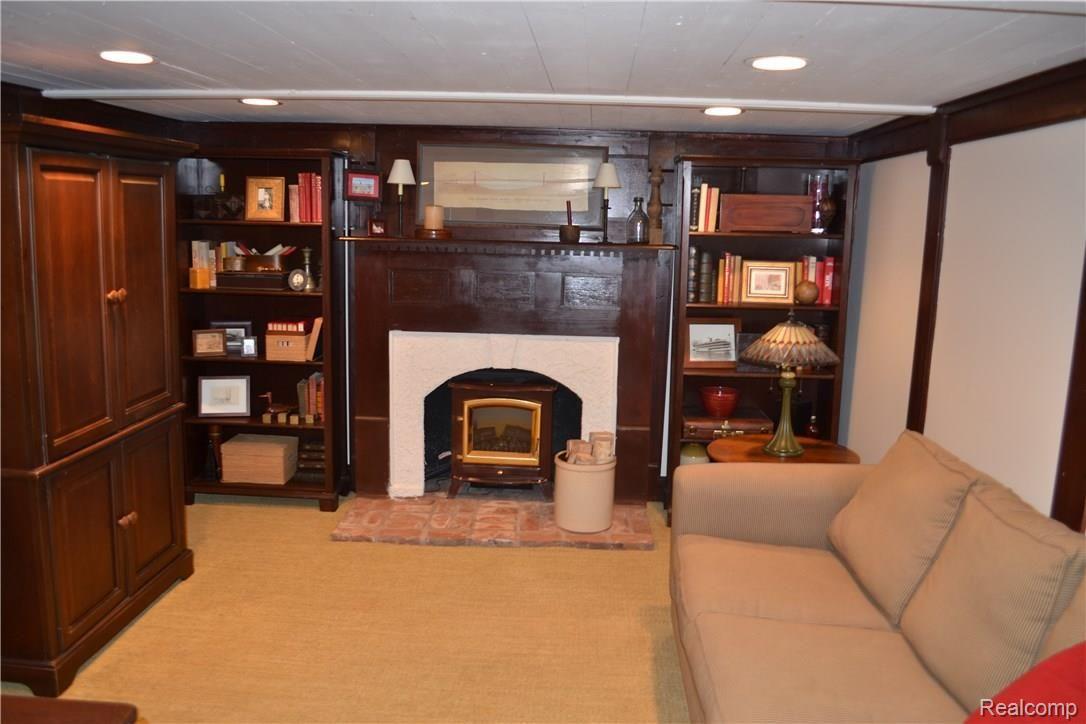 1727 Graefield Road Birmingham, MI 48009 - Photo 19 of 19 DSC_1414.JPG