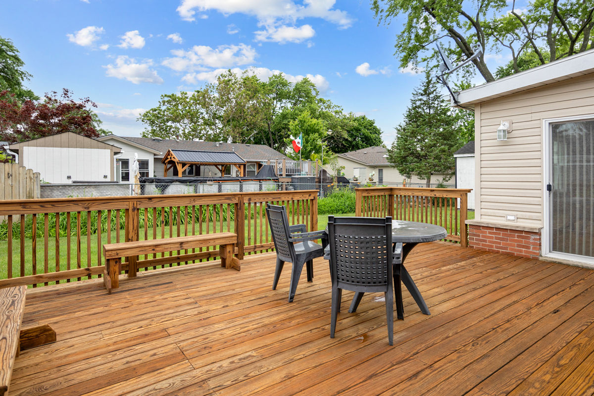46 Avon Road Elk Grove Village, IL 60007 - Photo 20 of 24