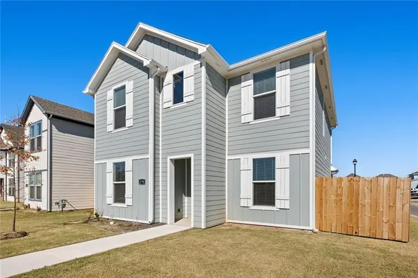 $1,900 | 4790 West Planetree Street, Fayetteville, AR 72704