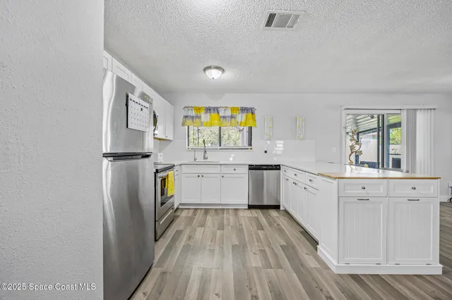 $320,000 | 797 Tooley Road Southwest, Palm Bay, FL 32908