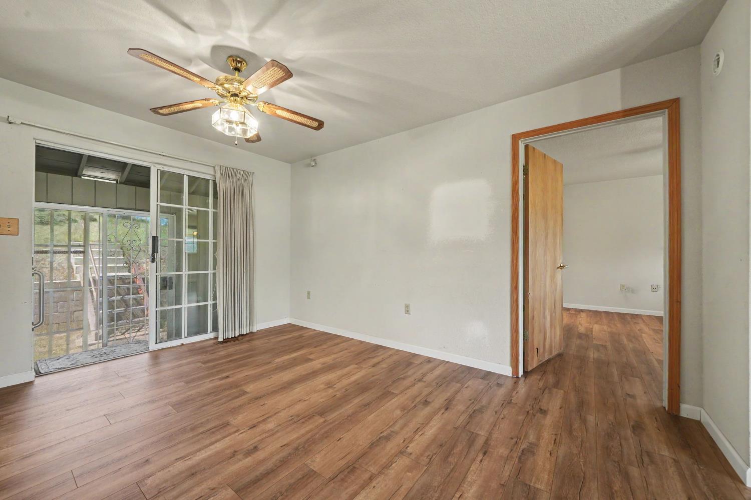 5039 Old Emigrant Trail East Mountain Ranch, CA 95246 - Photo 16 of 67