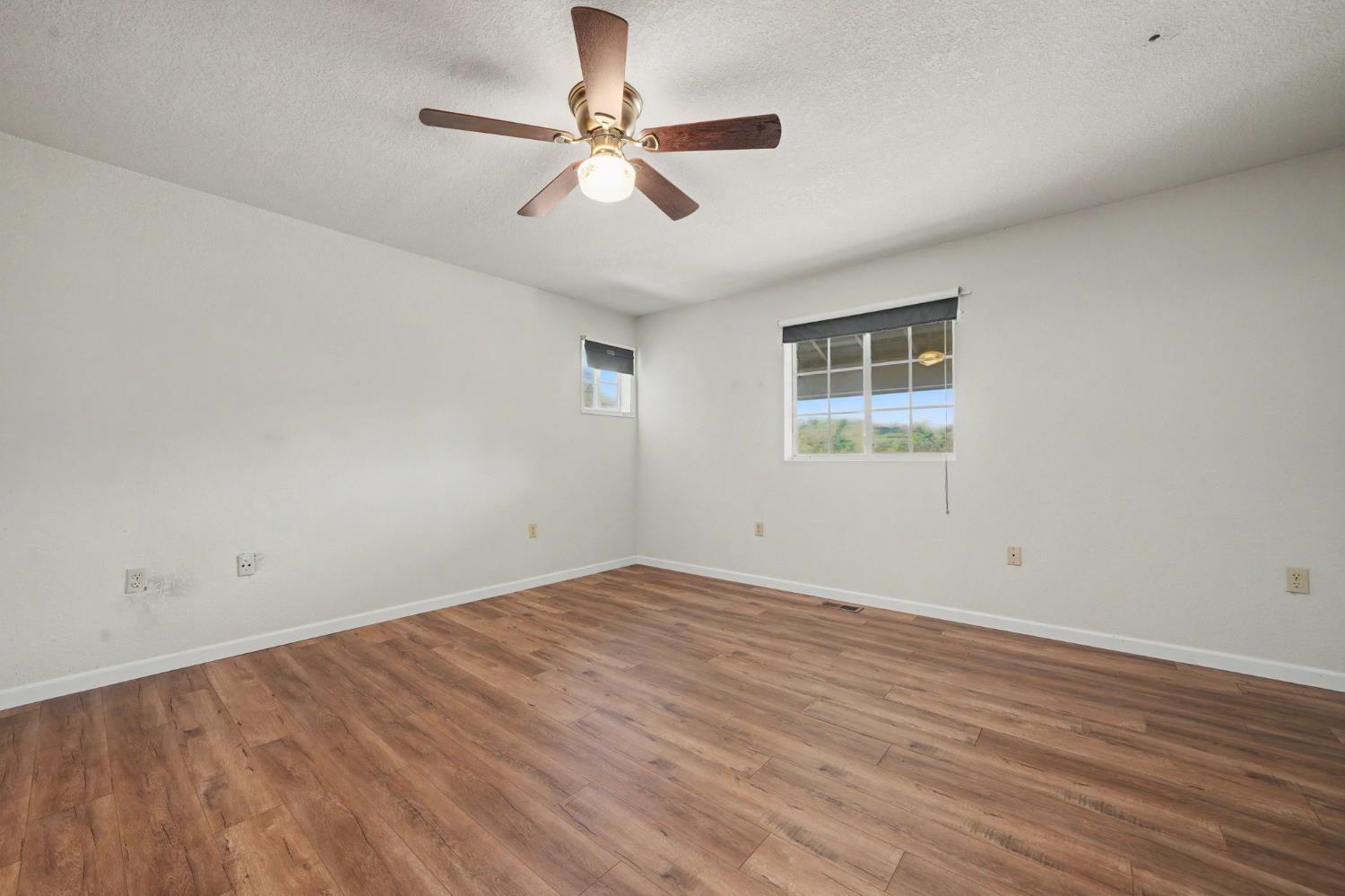 5039 Old Emigrant Trail East Mountain Ranch, CA 95246 - Photo 17 of 67