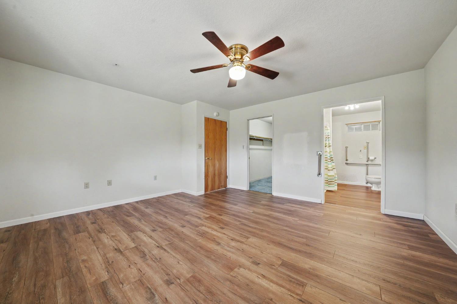 5039 Old Emigrant Trail East Mountain Ranch, CA 95246 - Photo 19 of 67