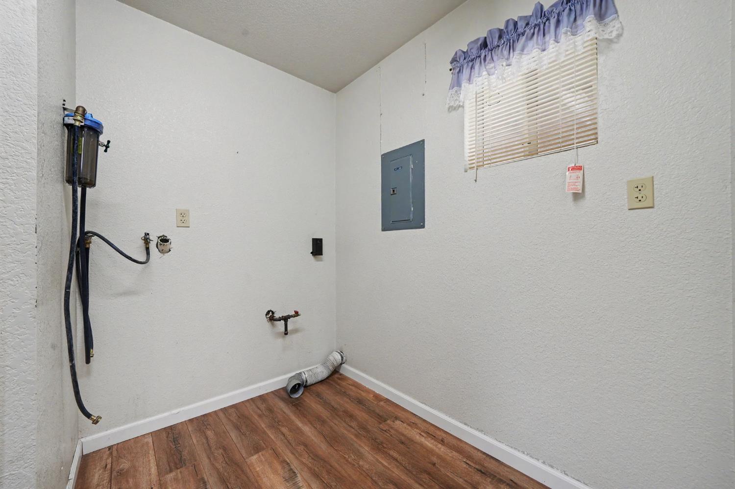 5039 Old Emigrant Trail East Mountain Ranch, CA 95246 - Photo 30 of 67
