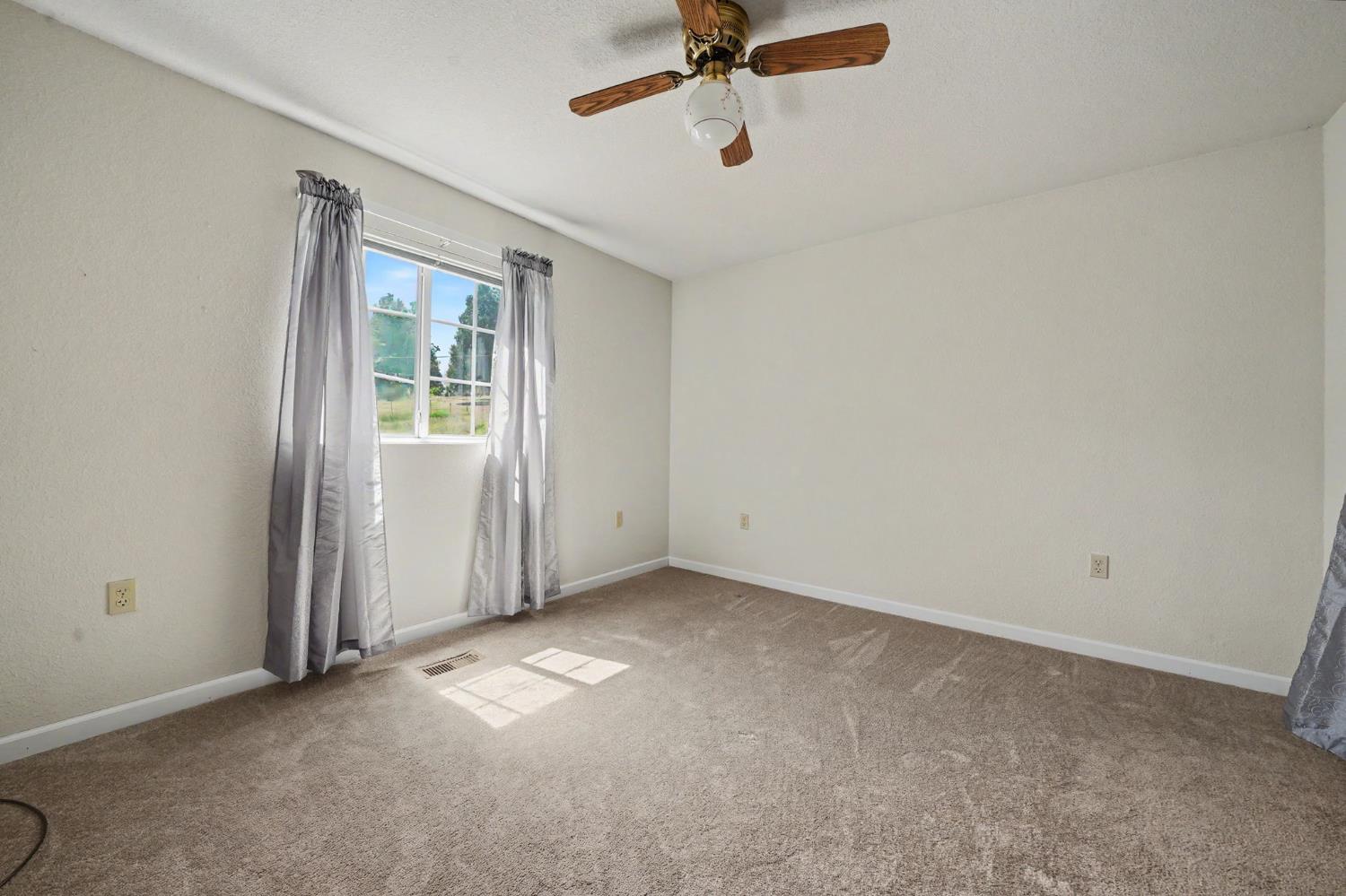5039 Old Emigrant Trail East Mountain Ranch, CA 95246 - Photo 41 of 67