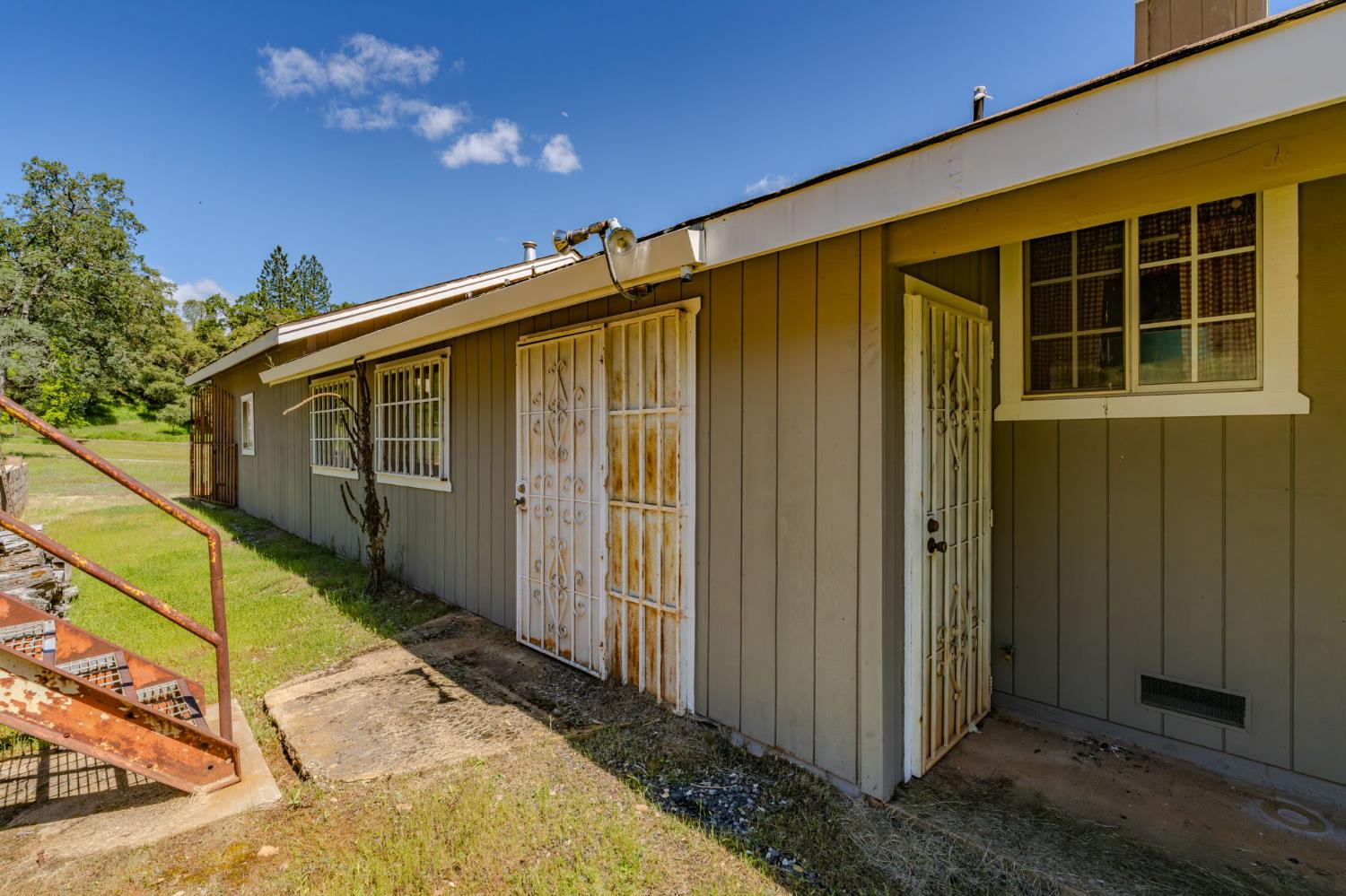 5039 Old Emigrant Trail East Mountain Ranch, CA 95246 - Photo 54 of 67
