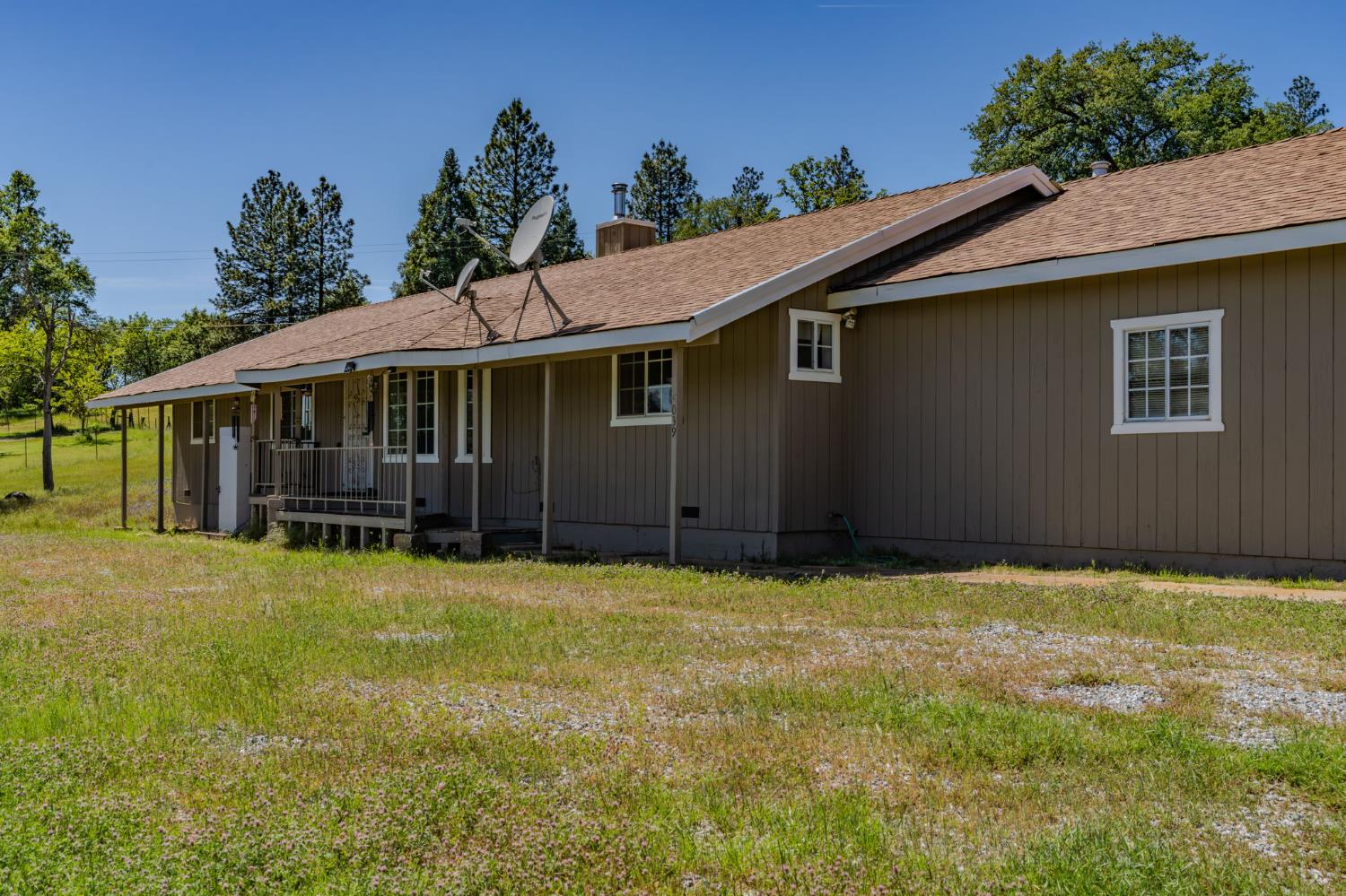 5039 Old Emigrant Trail East Mountain Ranch, CA 95246 - Photo 6 of 67