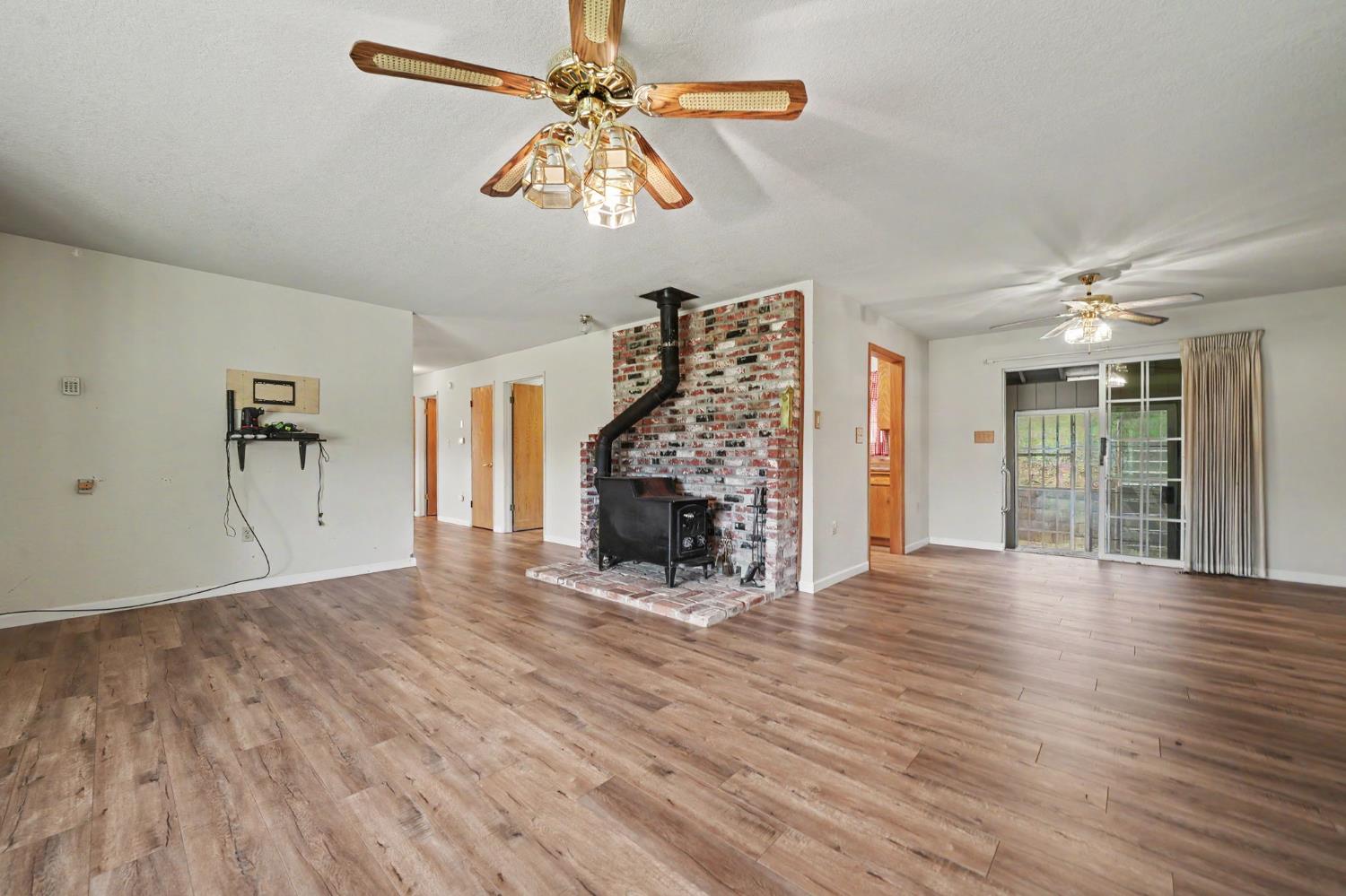 5039 Old Emigrant Trail East Mountain Ranch, CA 95246 - Photo 10 of 67