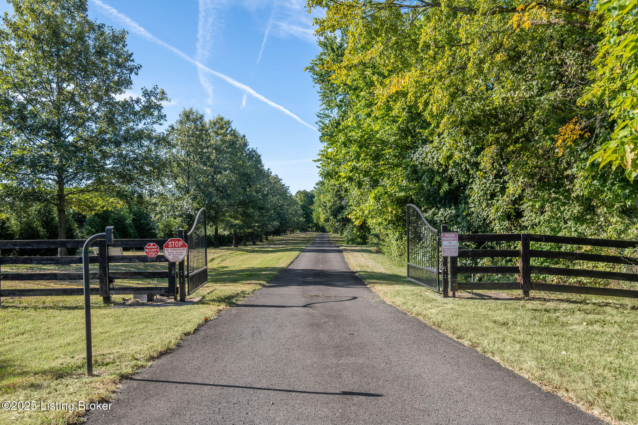 16716 Dry Ridge Road Louisville, KY 40299 - Photo 11 of 17 16716 Dry Ridge Rd-11