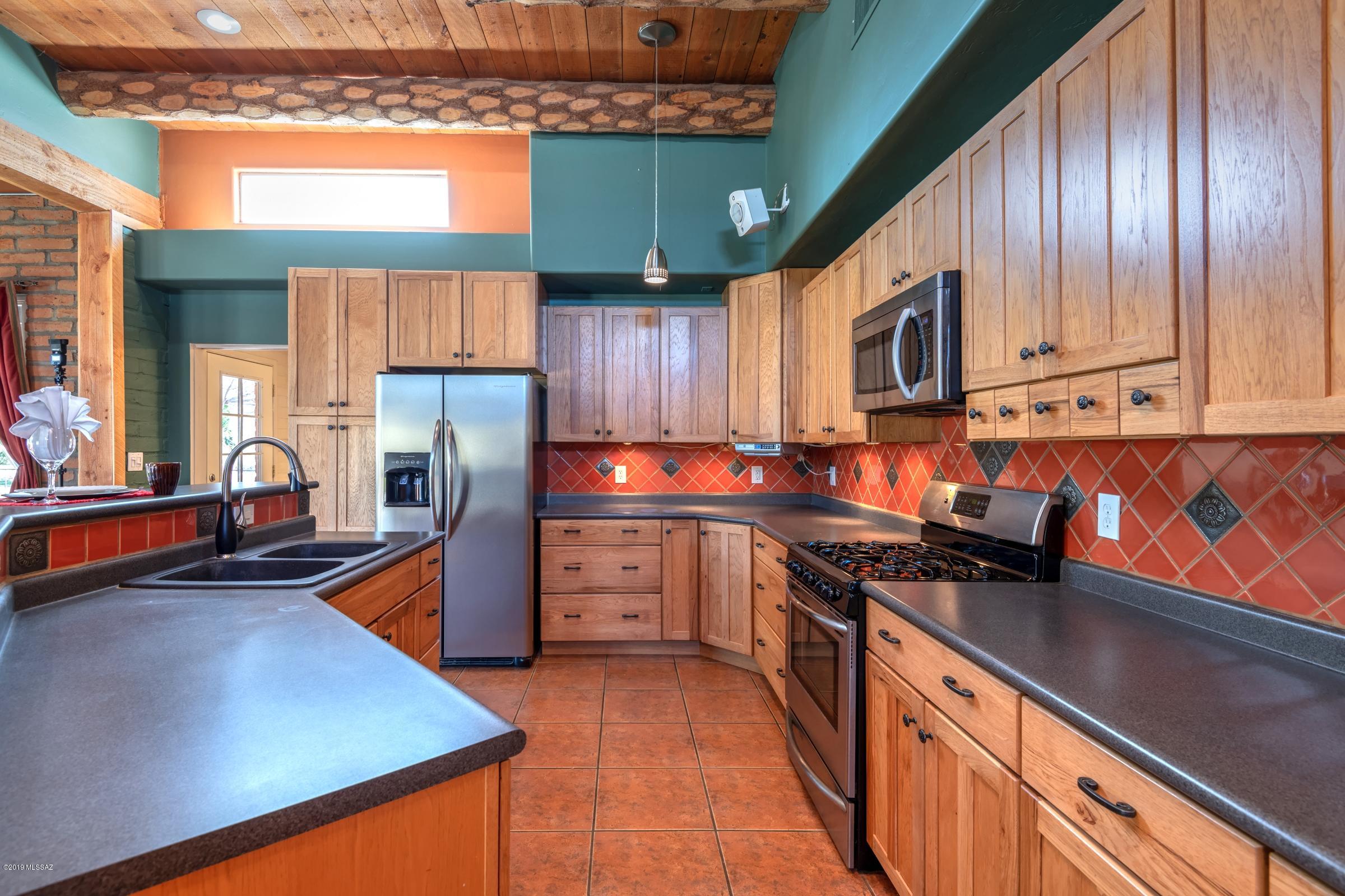 11390 North Shannon Road Tucson, AZ 85742 - Photo 4 of 32