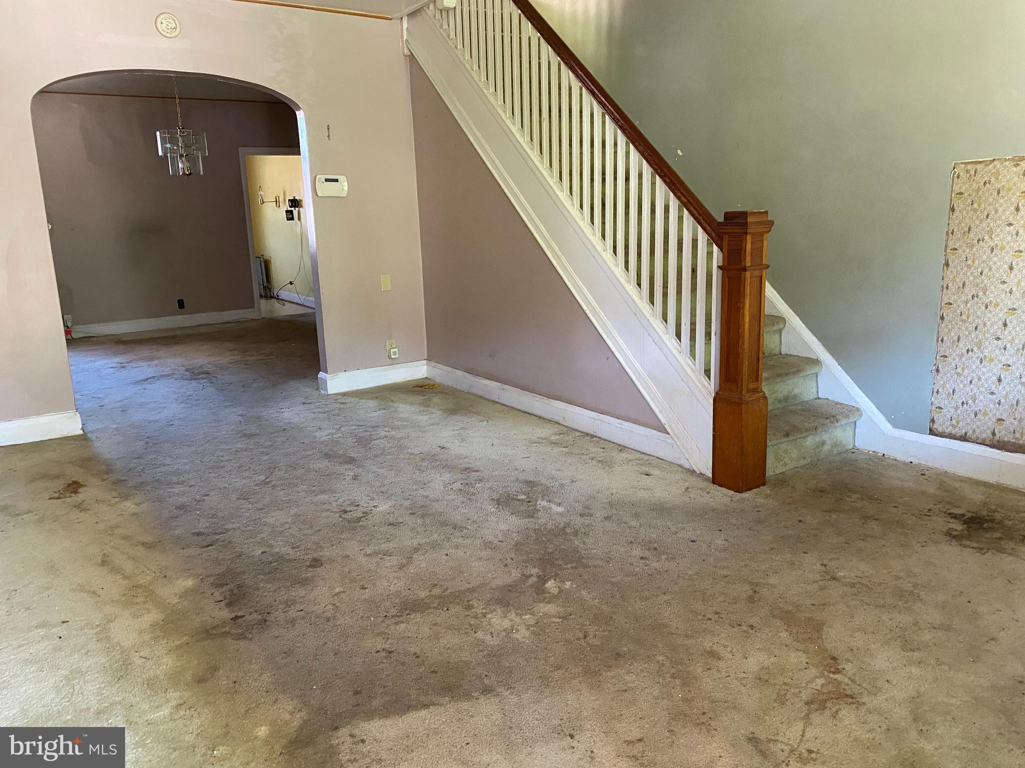 3902 Woodridge Road Baltimore, MD 21229 - Photo 12 of 14