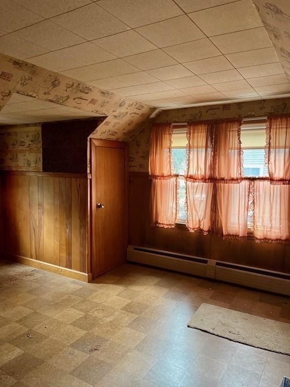 36 Greenwood Road Lynnfield, MA 01940 - Photo 9 of 12 Gallery Image 9