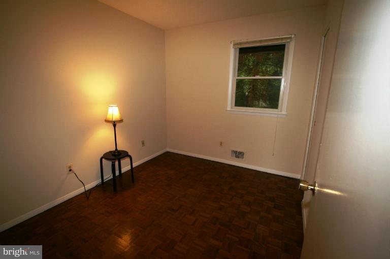 5409 Lightning View Road Columbia, MD 21045 - Photo 4 of 25 Bedroom