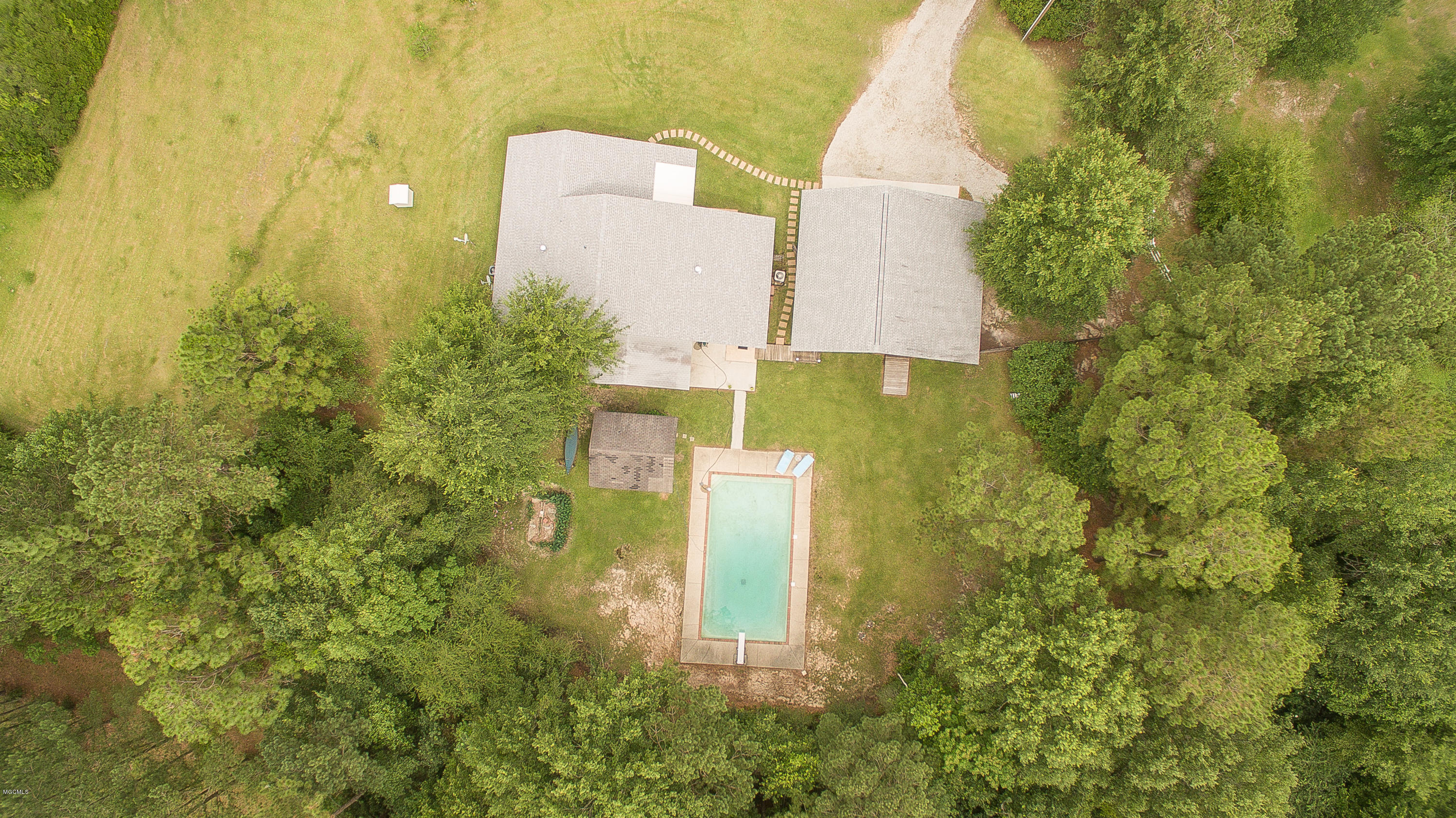 18666 Saucier Lizana Road-102-2