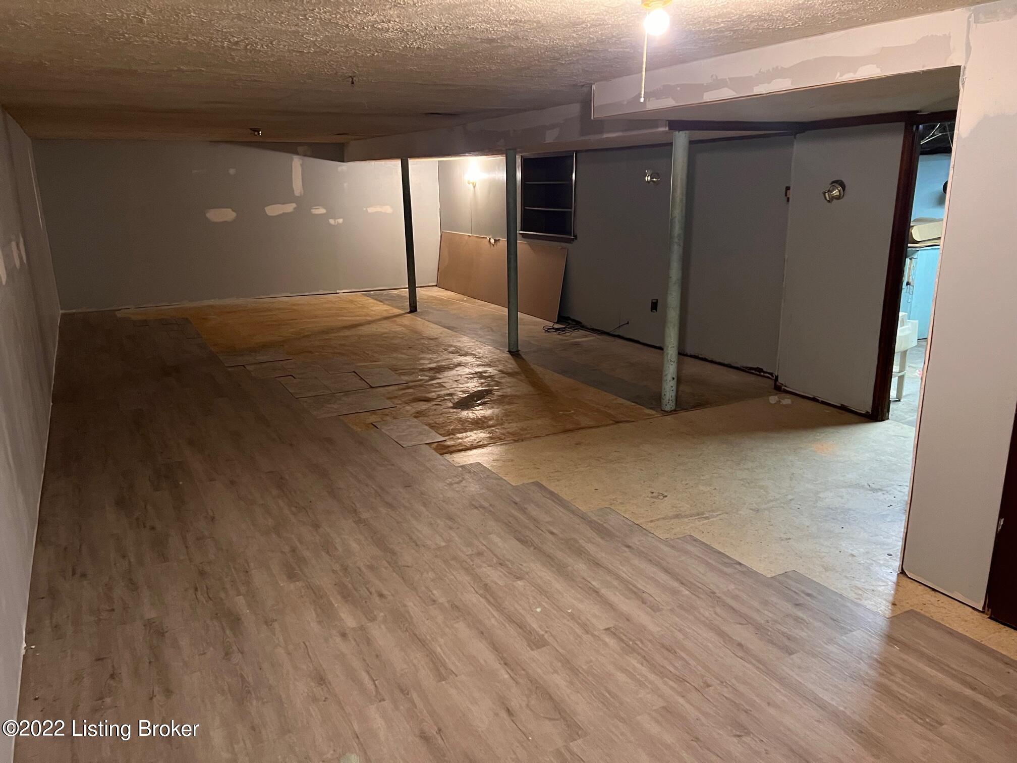3905 Cane Run Road Louisville, KY 40216 - Photo 20 of 21 Basement