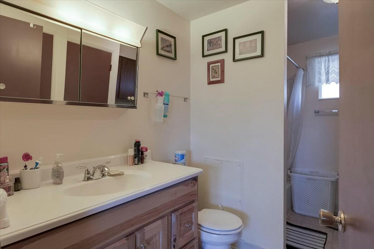 2080 Northwest 12th Street Redmond, OR 97756 - Photo 14 of 39 tempImage3CKUfJ
