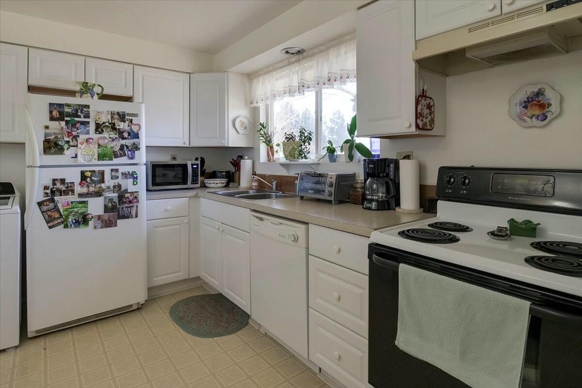 2080 Northwest 12th Street Redmond, OR 97756 - Photo 26 of 39 tempImageLnQ9xd