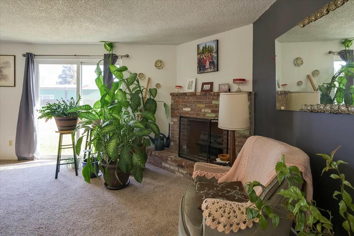 2080 Northwest 12th Street Redmond, OR 97756 - Photo 30 of 39 tempImageWWZjNj