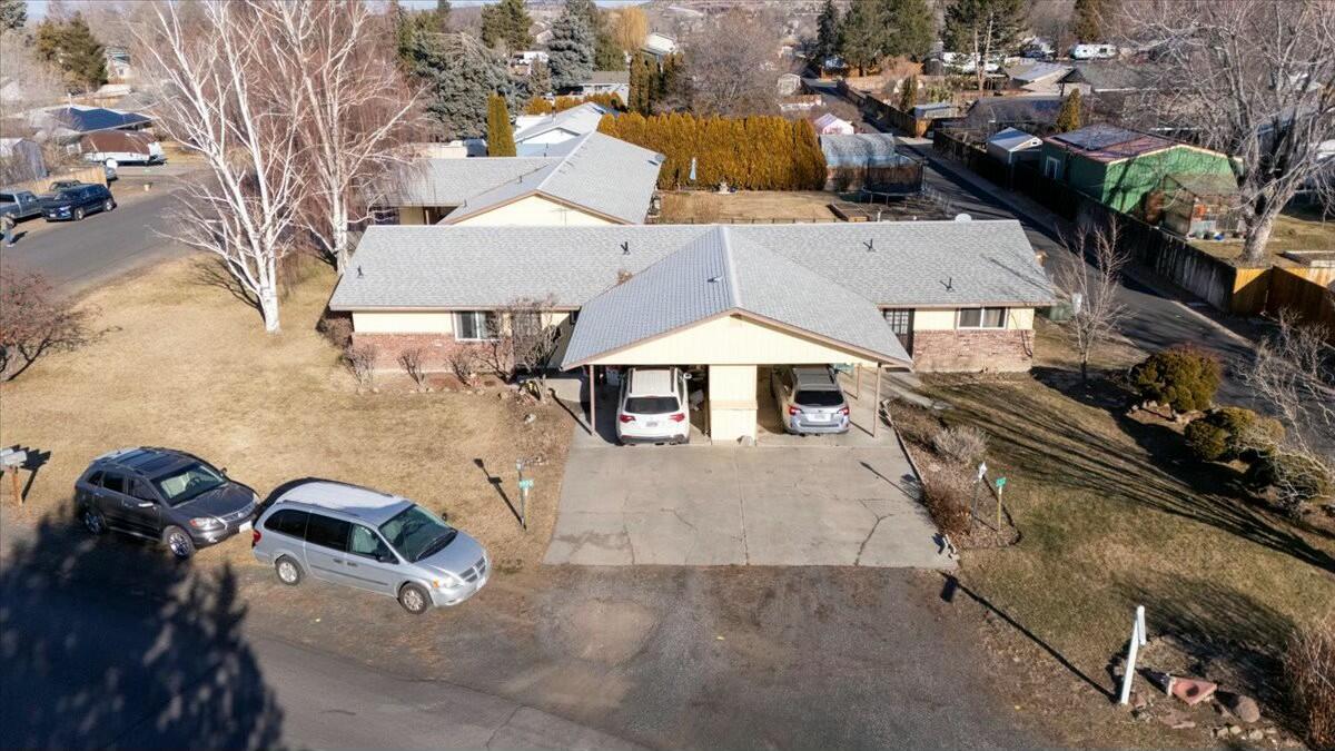 2080 Northwest 12th Street Redmond, OR 97756 - Photo 37 of 39 tempImageCr8d2I