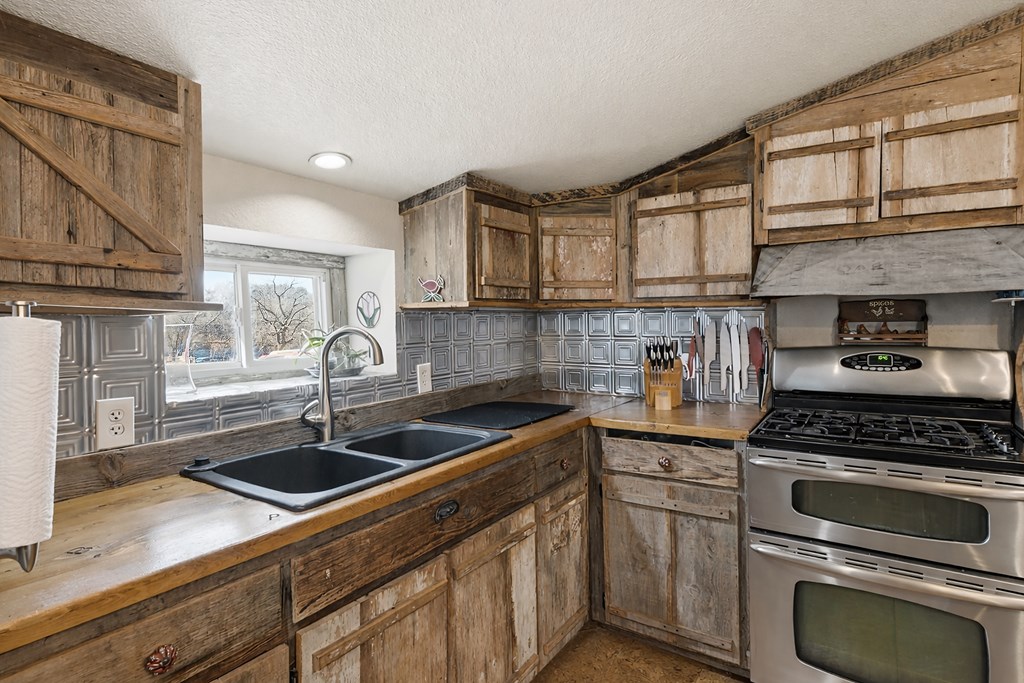 3764 Ranch Road 1623 Blanco, TX 78606 - Photo 12 of 71