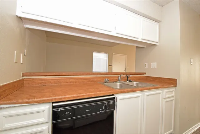 $1,650 | 1000 King Albert Street, Unit A, Austin, TX 78745