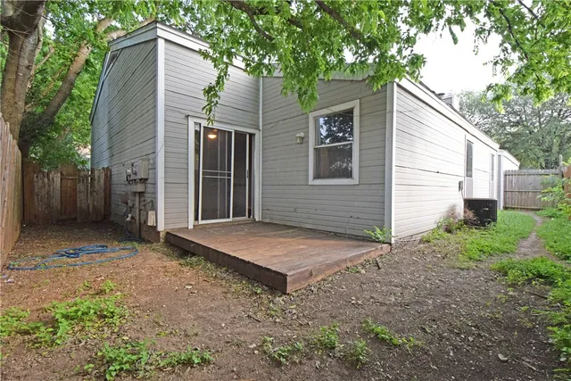 $1,650 | 1000 King Albert Street, Unit A, Austin, TX 78745