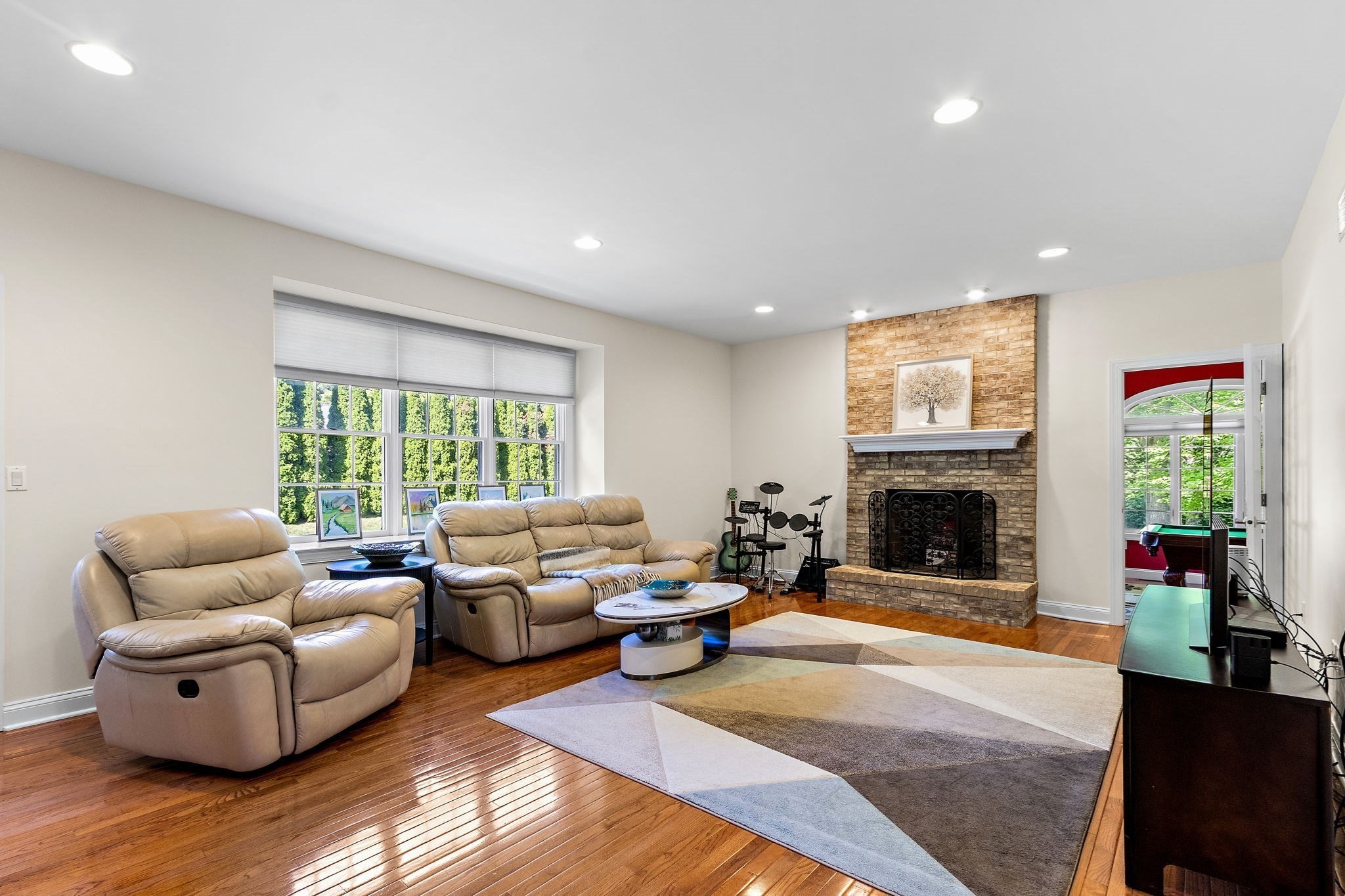 7 Cherokee Road Canton, MA 02021 - Photo 5 of 37 Gallery Image 5
