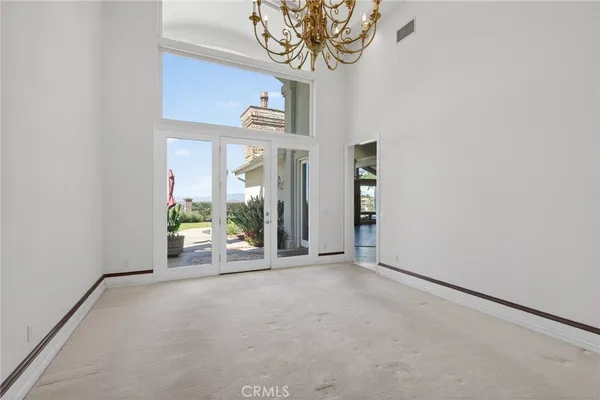 $2,190,000 | 6872 Chartwell Drive, Riverside, CA 92506