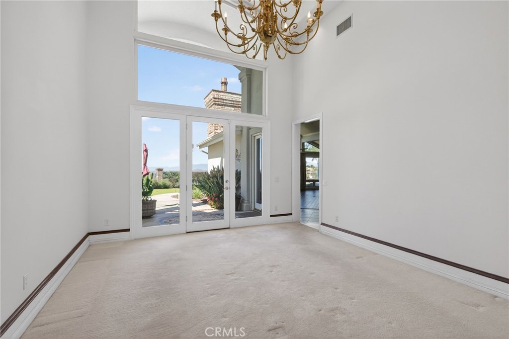 6872 Chartwell Drive Riverside, CA 92506 - Photo 12 of 75