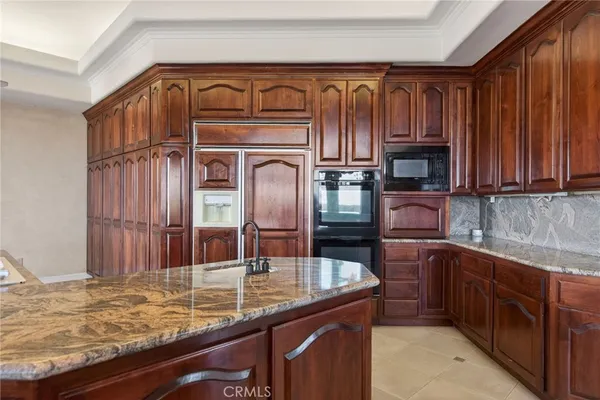 $2,190,000 | 6872 Chartwell Drive, Riverside, CA 92506